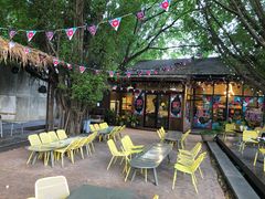 -莓园冰淇淋店