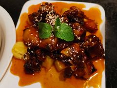 -万重锦·人文川菜馆(骡马市店)