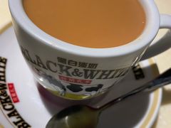 鸳鸯奶茶-龙记烧腊茶餐厅(常德路店)