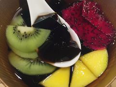 鲜果烧仙草-炖物24章·顺时轻养茶(杭州大厦店)