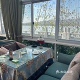 在杜甫江阁旁赏景🏞喝茶🍵吹着湖风好惬意~