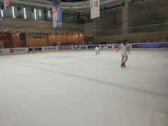 -冠军冰场(环球中心店)
