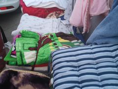 门口卖小毯子-鼎盛王朝康熙大典实景演出