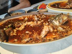 -八府香鸭·啫啫煲(华山路店)