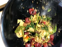 -醉人椒麻辣香锅(王府井喜悦店)