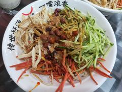 -牛一嘴·兰州牛肉面·大盘鸡(财富中心店)