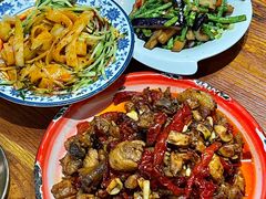 -柴窝堡22号辣子鸡·传承新疆菜