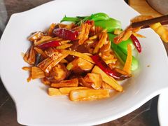 香菇竹笋烧腐竹-真爱中国餐馆·年华店(朱雀大街店)