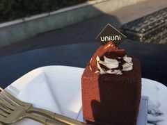 -UNI UNI(环亚凯瑟琳店)