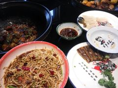 -鱼窝棚柴火铁锅炖(富山屯店)