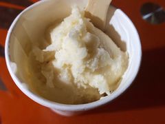 -古老冰山特色冰淇淋店(艾提尕尔店)