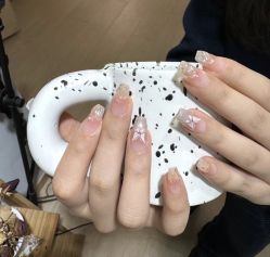 -NEW LOOK-绿麓 · 美甲美睫脱毛工作室