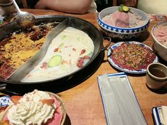 -周小明火锅(黑金冠社区店)