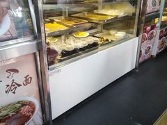 面包甜点陈列柜-护国寺小吃(东四店)