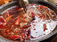 -黄潇洒老火锅(九眼桥宏济巷店)