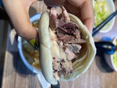 -闫家驴肉老店(华电一校店)