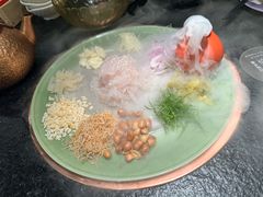 -得意咚瓜·顺德鱼生·冬瓜火锅(深圳首店)