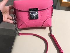 -MCM(比斯特上海购物村店)
