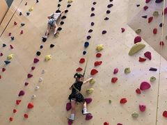 -ROCKPLUS攀岩馆(环宇城店)