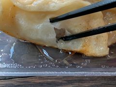 -黄阿姨锅贴大王(万航渡路店)