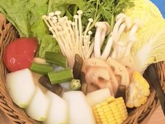 -樾餐厅泰式海鲜火锅(民歌湖店)