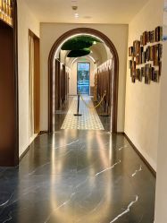 -花嫁丽舍婚礼殿堂(世博江景店)