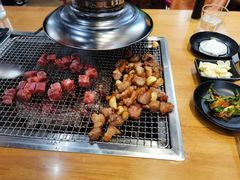 -肉甲韩国木炭烤肉(新壹街1店)
