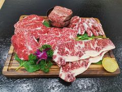 -臻牛烤肉