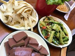 鸭血-曹丞相·地锅鸡·地锅鱼(武林店)