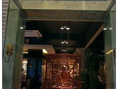 门面-休记光头香辣蟹干锅店(衣冠庙店)