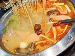 -余一手串串香火锅(营门口总店)