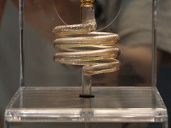 -盈丰路(地铁站)