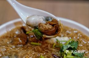 Intestine Oyster Noodle Soup
