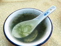 白贝海草汤-源海渔村·现捞海鲜(大角湾店)