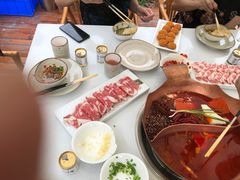 -墨居上隐·院子里火锅(峨眉店)