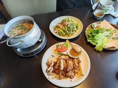 -大头虾越式风味餐厅(光明广场店)