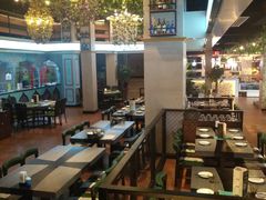 -壹号院音乐餐厅•烤全羊•新疆菜(浐灞店)