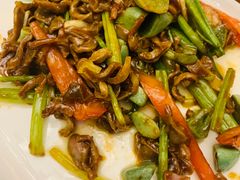 -三泉海中鲜海鲜加工零售广场(幸福时代店)