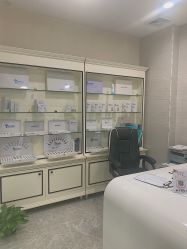 -痘院士专业祛痘皮肤管理