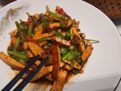 -一品味庄·地标武昌鱼·藕汤湖北菜(黄鹤楼店)