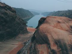 -波浪谷