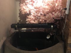 -愉肴麻辣香锅(中山路店)