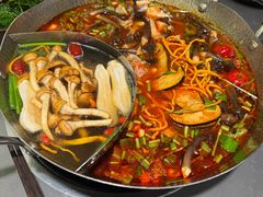 -楠小云·云南鲜菌·鲜牛自助火锅(九眼桥店)