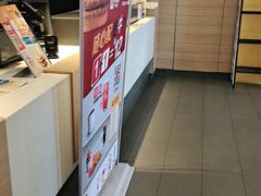 -麦当劳(七宝乐购店)