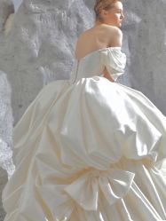 -拉瑞娜LaReine婚纱礼服高级定制