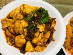 蛋白烧牛筋-西大酒店