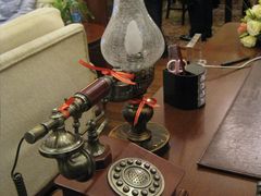 老式电话和灯-上海浦江饭店