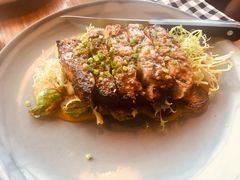 -ROAST coffee & eatery