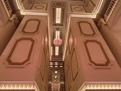 -裕达国贸酒店·中华汇