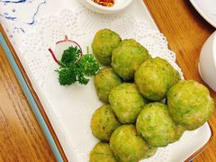 鲜虾芹菜丸-品海楼·大连海胆锅贴馆(东港店)